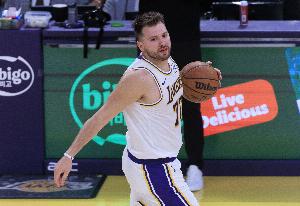 互动体验-东契奇：我对于湖人来说还是新人 我得多发声&amp;努力做好球队领袖